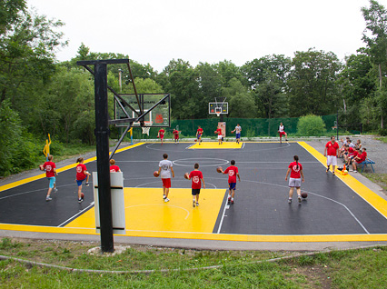 Губернатор Приморья Владимир Миклушевский посетил спортивный центр «Спарта»