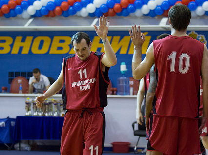 Победой «Спартака» завершился чемпионат Приморского края