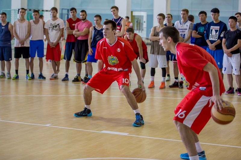 Евгений Кисурин провел мастер-класс для студентов ДВФУ