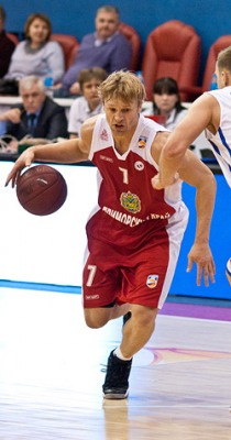 Николай Падиус: Мог играть в «Зените», но выбрал баскетбол