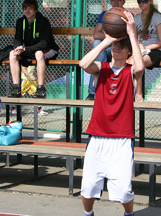 Ghetto Basket: команд меньше, mad shot больше