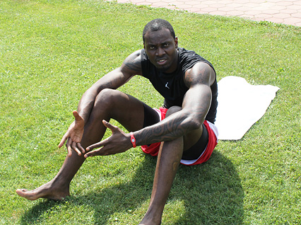 Тори Томас и Джелил Акинделе присоединились к команде