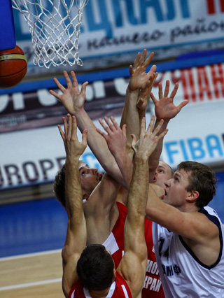 «Триумф» - «Спартак-Приморье» 77:59