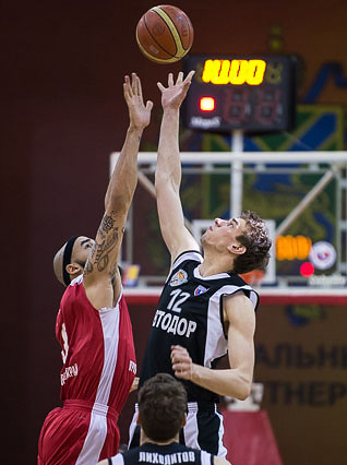 1/2 финала. «Спартак-Приморье» - «Автодор» 70:71