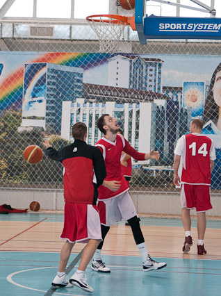 «Красные» - «Белые» 2:1