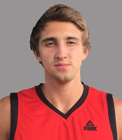 Воспитанник подмосковных «Химок» Максим Сахаров стал игроком «Спартака-Приморье»