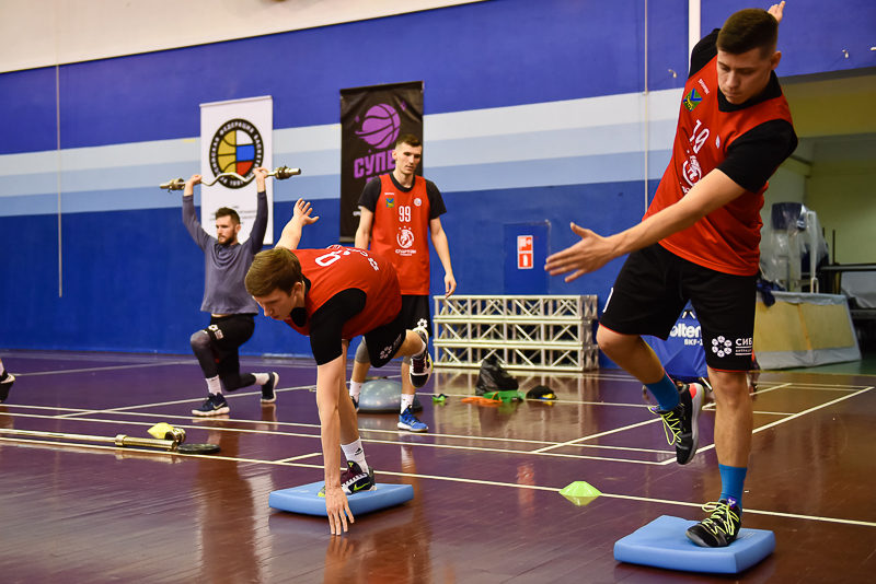 «Спартак-Приморье» приступил к тренировкам 