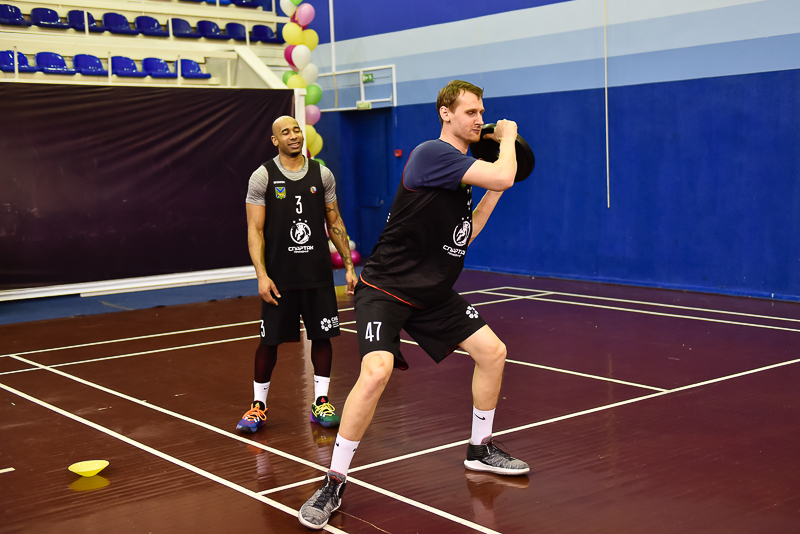 «Спартак-Приморье» приступил к тренировкам 