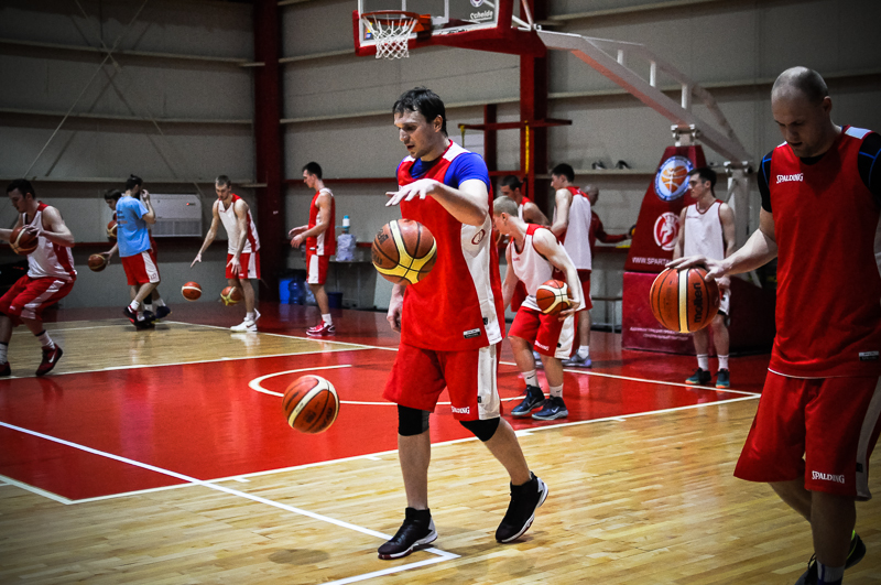 «Спартак-Приморье» приступил к тренировкам в обновленном составе