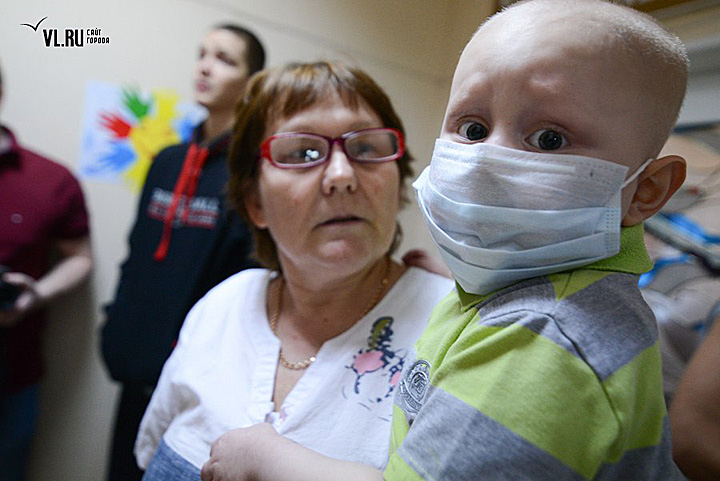 К детям в онкоцентр