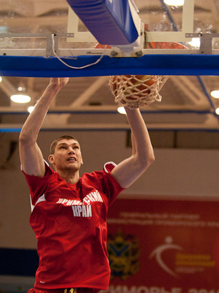 «Спартак-Приморье» - «Союз» 100:69